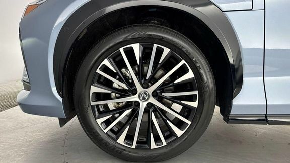 Lexus RZ 300E 71.4Kwh Takumi Grey #26