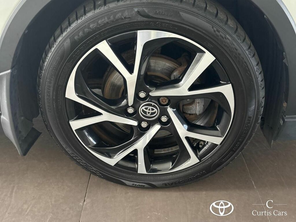Toyota C-Hr 1.2T Excel Black #31