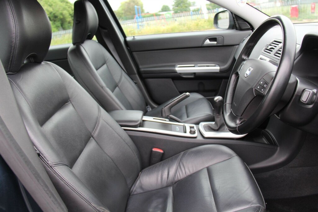 Volvo S40 2.0 Se Lux Euro 5 200959 White #12