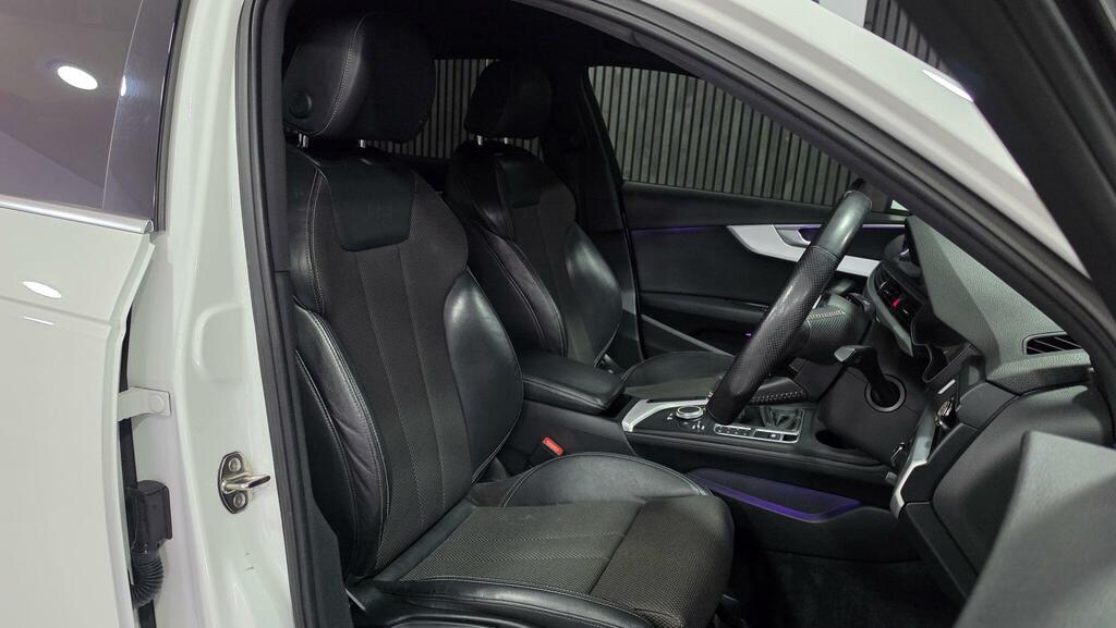 Audi A4 S Line White #4