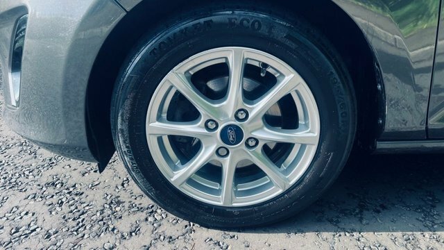 Ford Fiesta Ecoboost Zetec Hatchback NL18HAA Grey #4