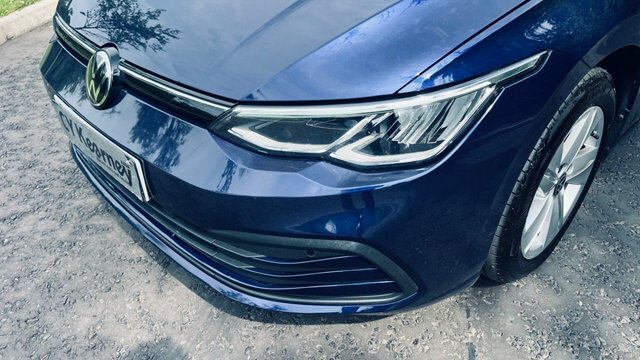 Volkswagen Golf Tsi Life Hatchback YE73CUC Blue #6
