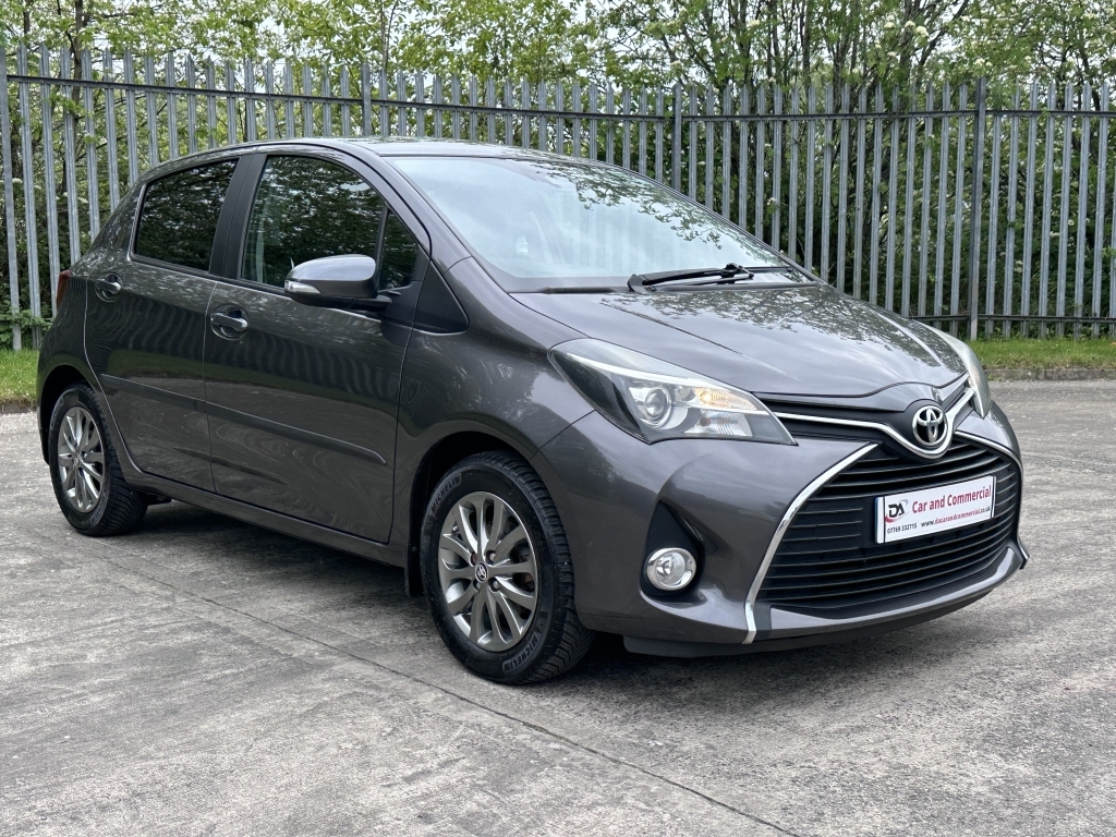 Toyota Yaris 1.3 Vvt-i Icon Tss HF66OJY Grey #3