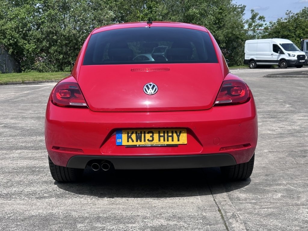 Volkswagen Beetle 2.0 Sport Tdi Red #6