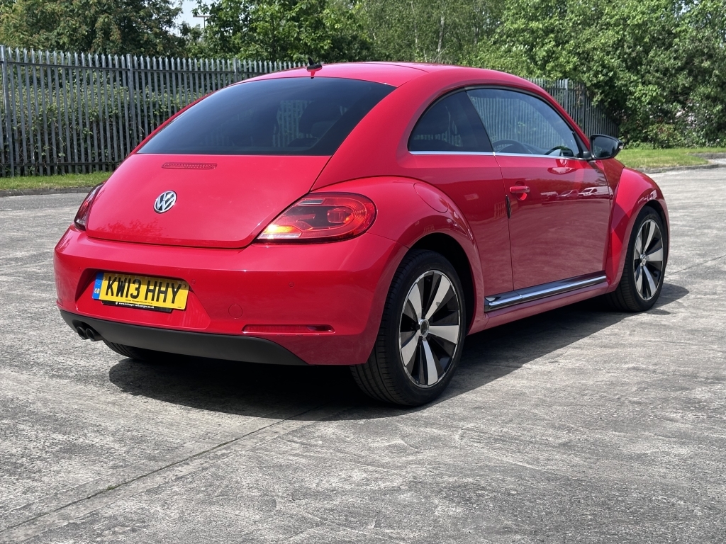 Volkswagen Beetle 2.0 Sport Tdi Red #5