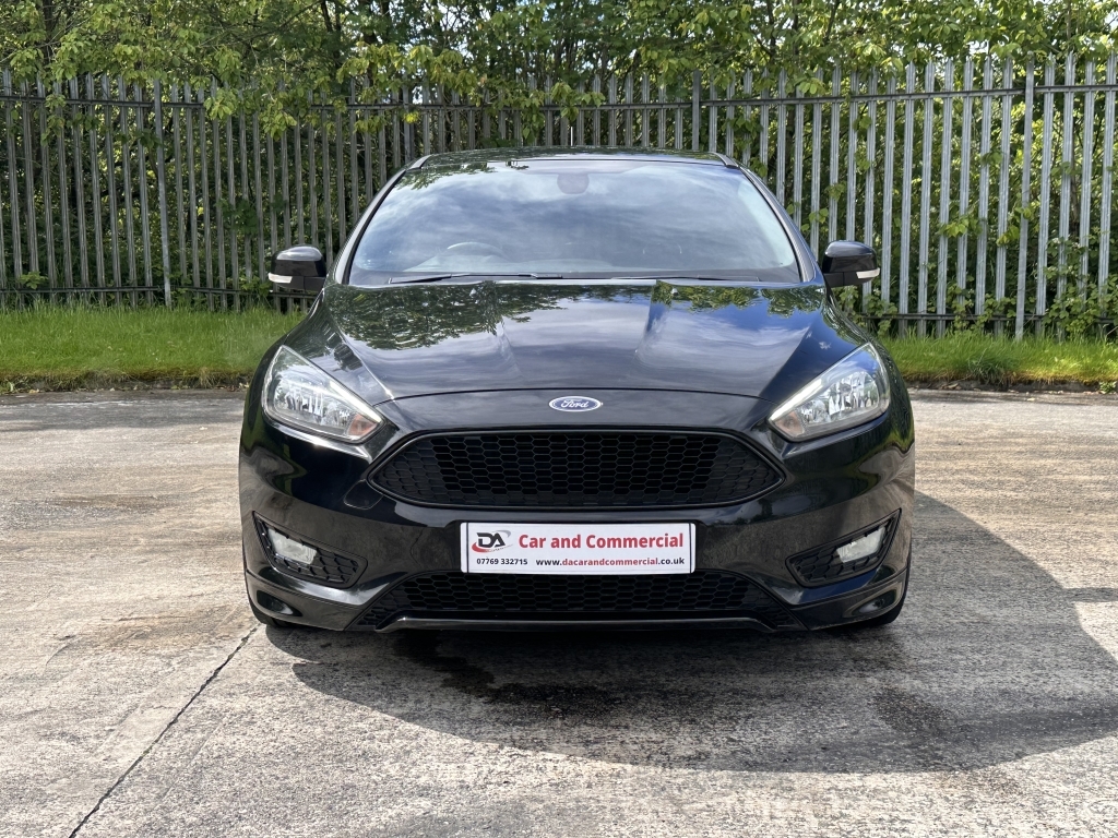 Ford Focus 1.0 St-line X ML18GDO Black #2