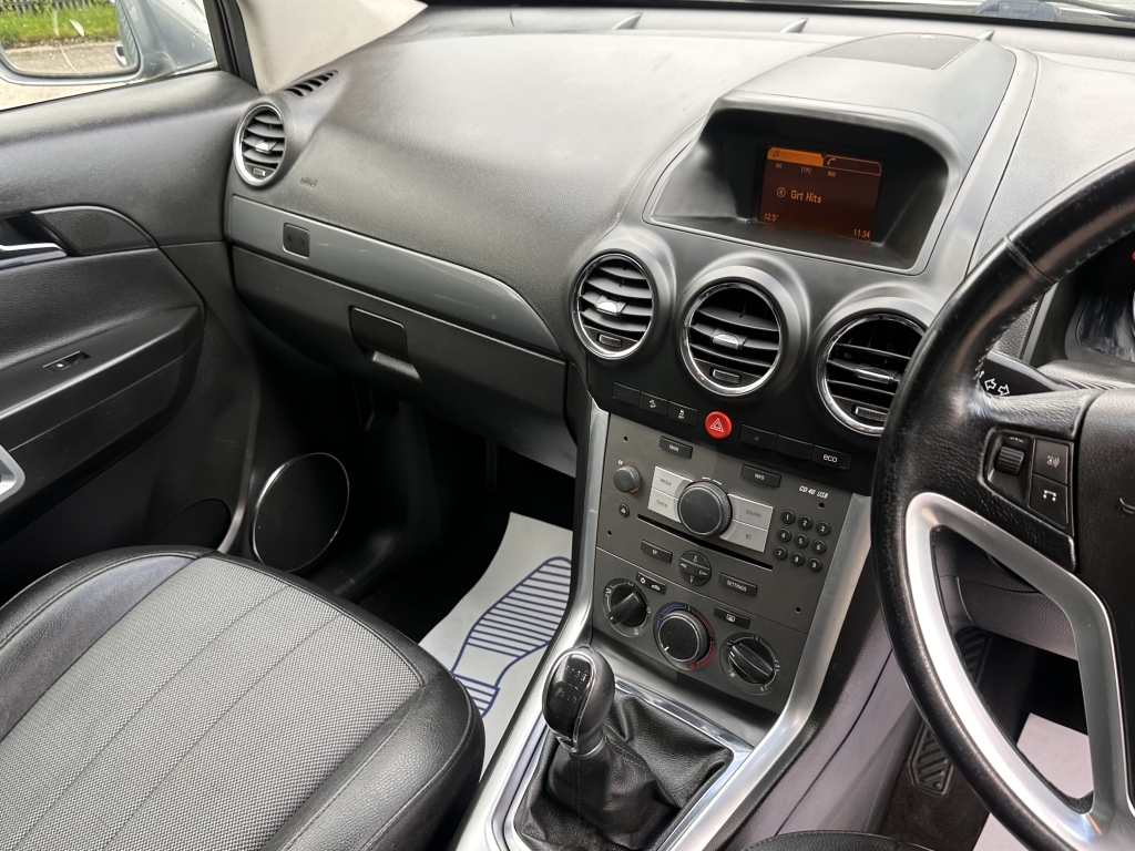 Vauxhall Antara Hatchback Black #23