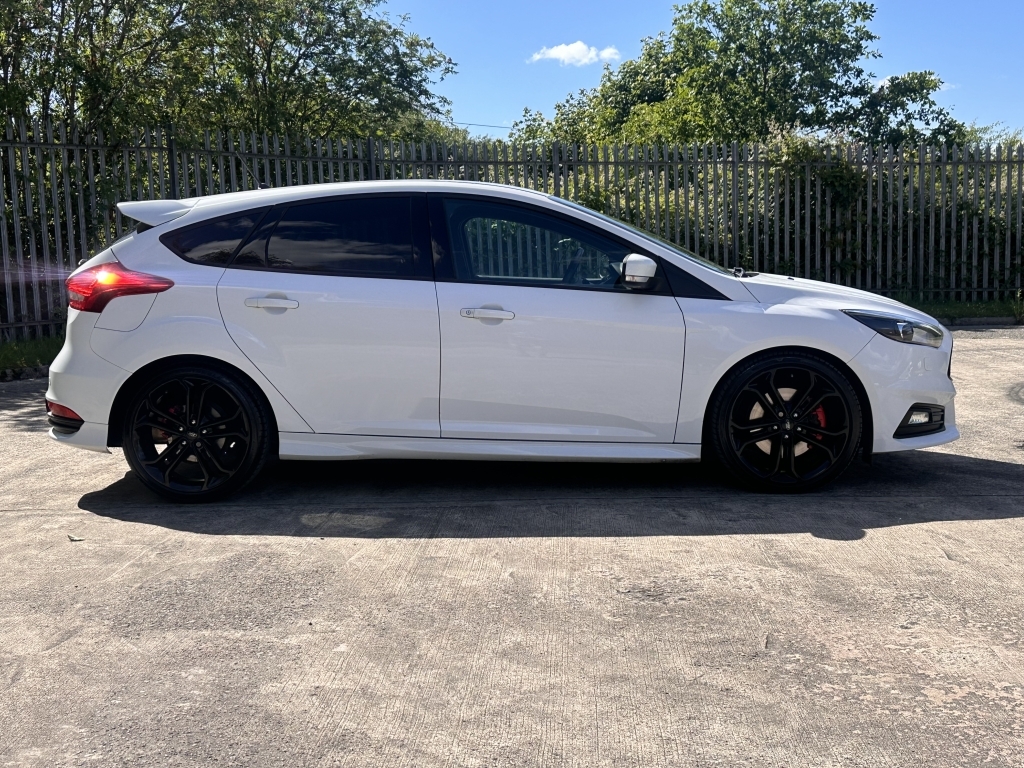 Ford Focus 2.0 St-3 Tdci White #4