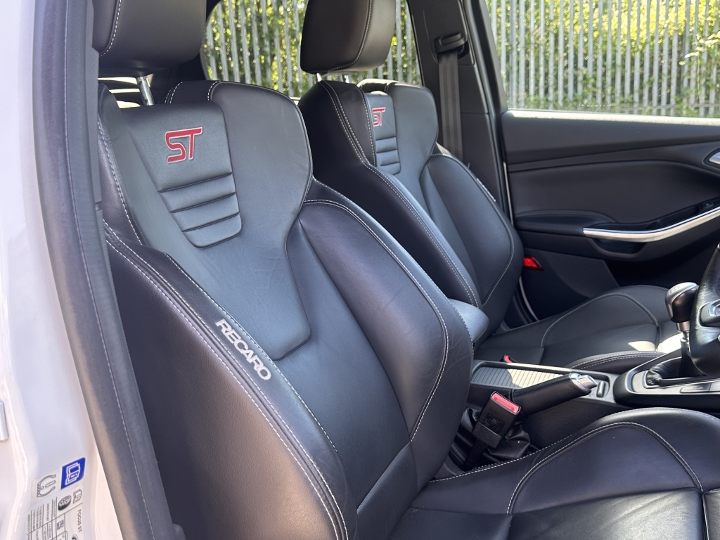 Ford Focus Focus Titanium Black #18