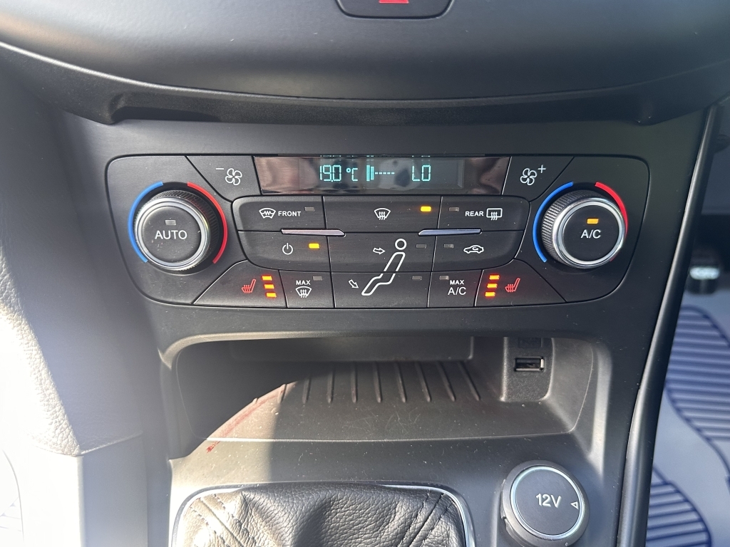 Ford Focus Focus Titanium Black #33