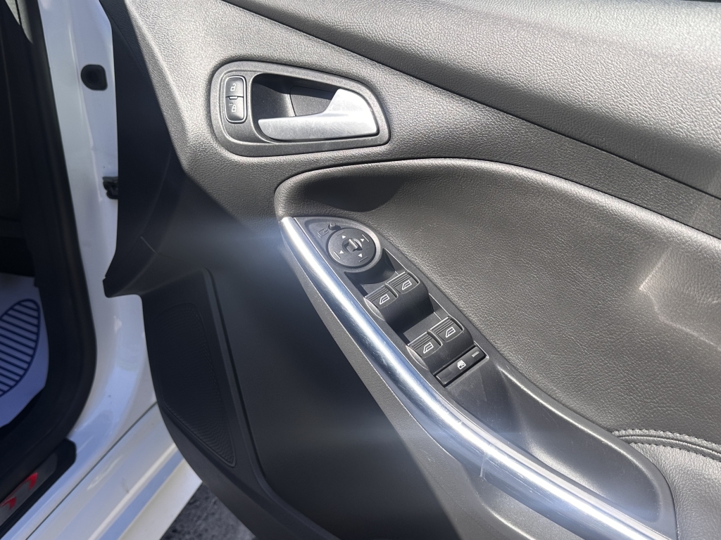 Ford Focus Focus Titanium Black #15