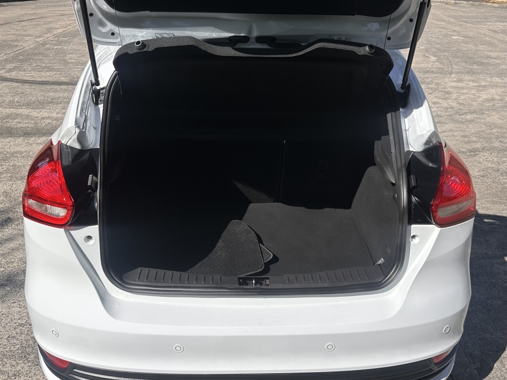 Ford Focus Focus Titanium Black #27