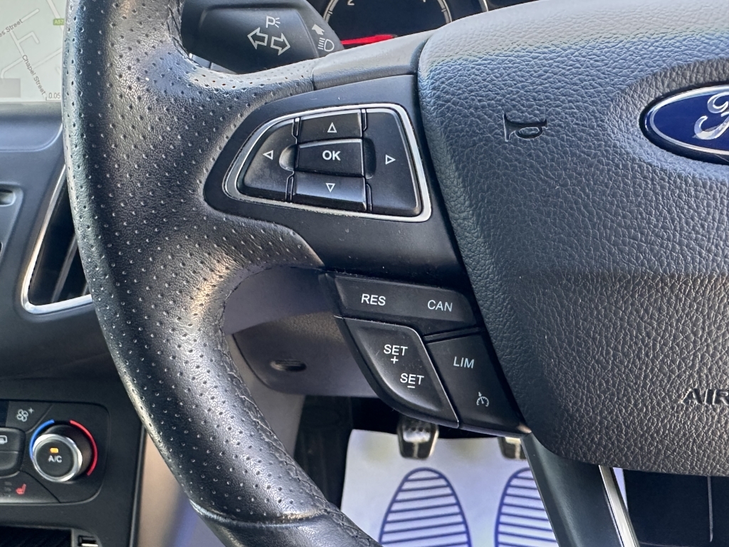 Ford Focus Focus Titanium Black #21