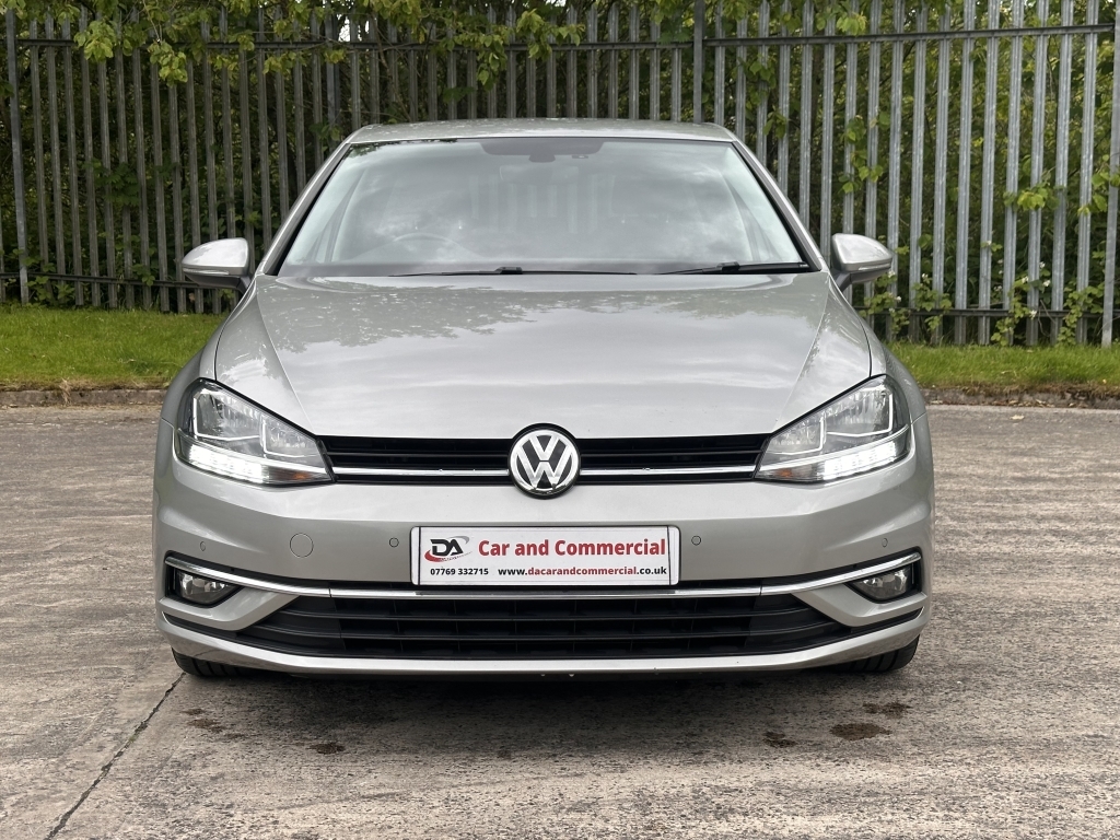Volkswagen Golf 1.0 Match Tsi Silver #2