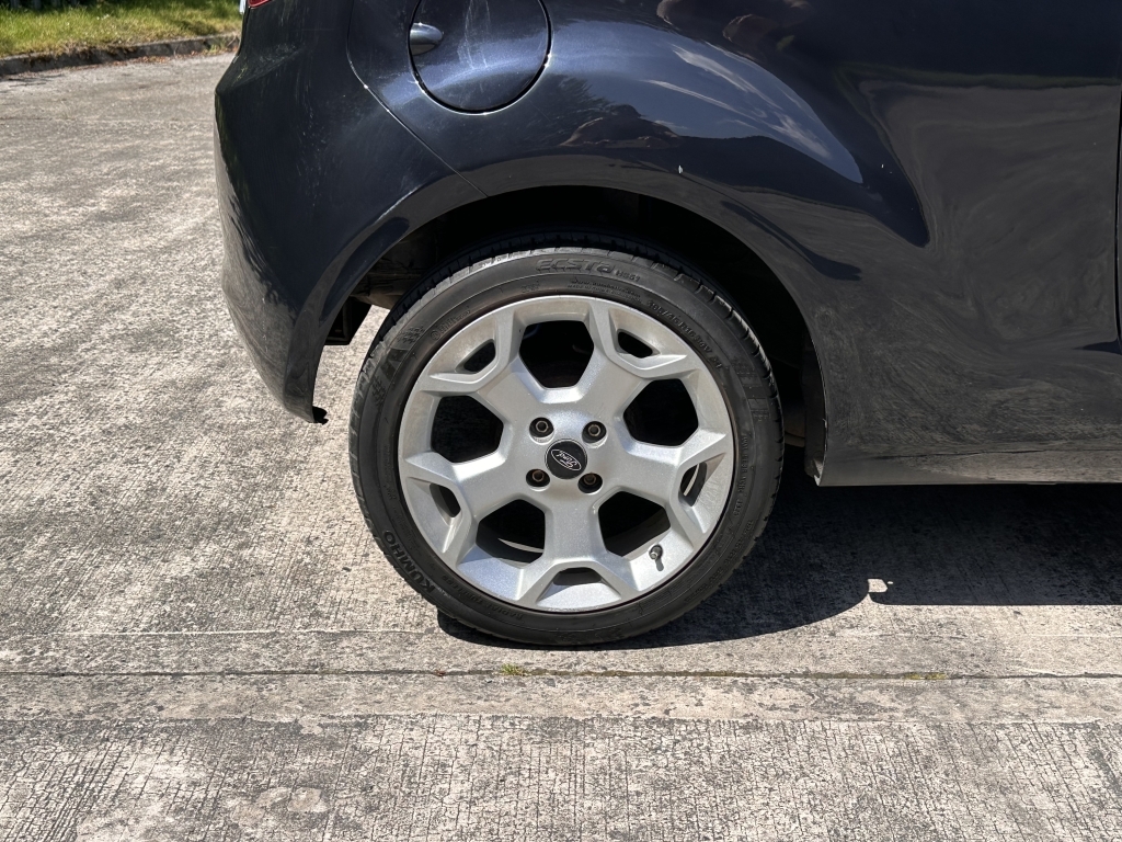Ford KA 1.2 Metal Start Stop White #11