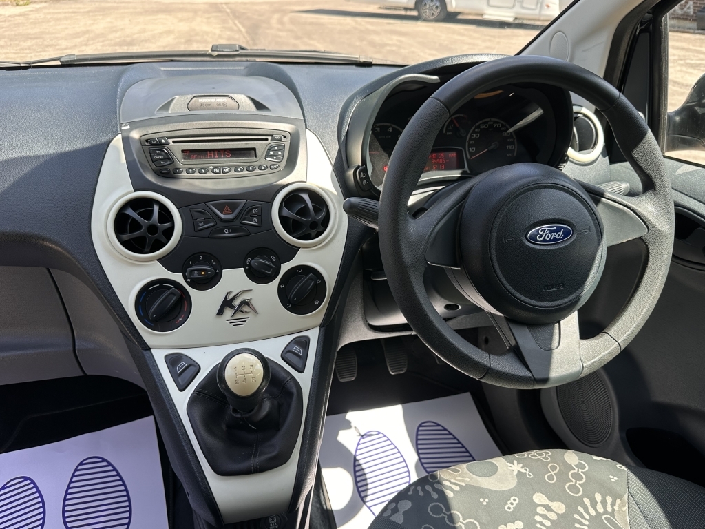 Ford KA 1.2 Metal Start Stop White #26