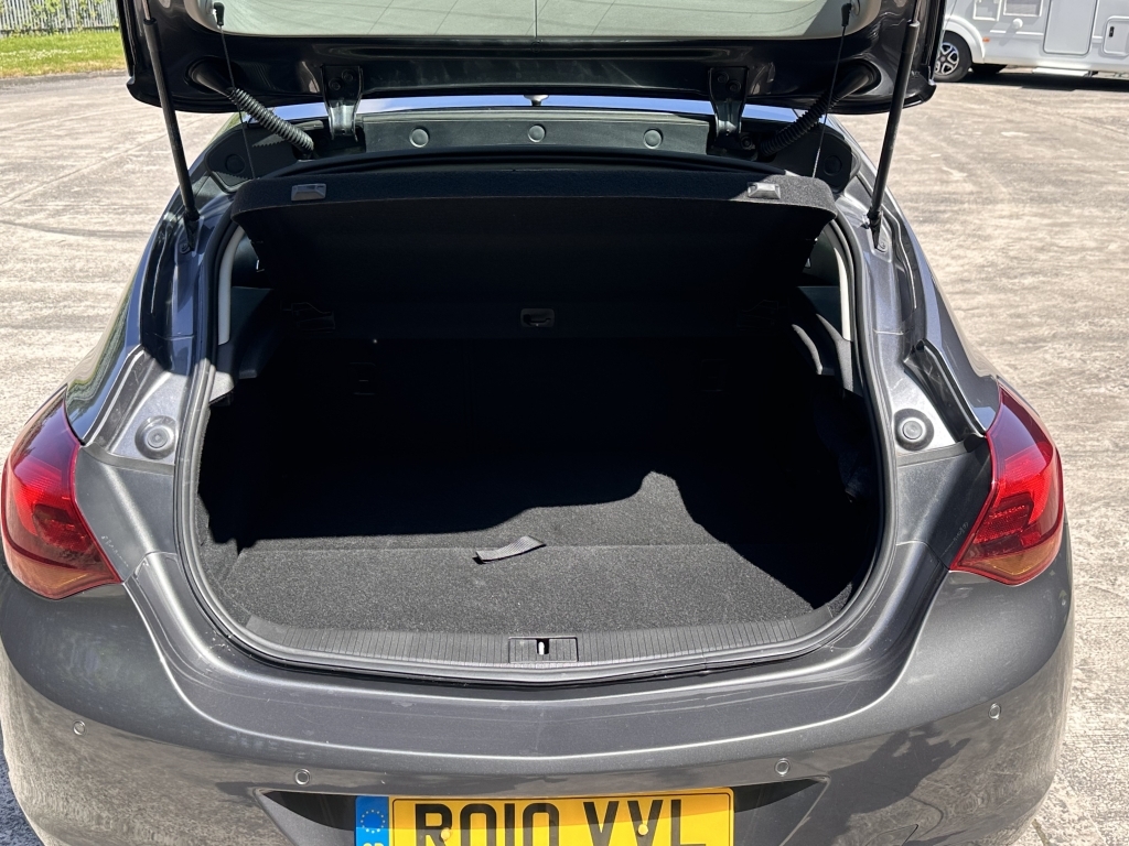 Vauxhall Astra 2.0 Cdti 16V Sri Black #16