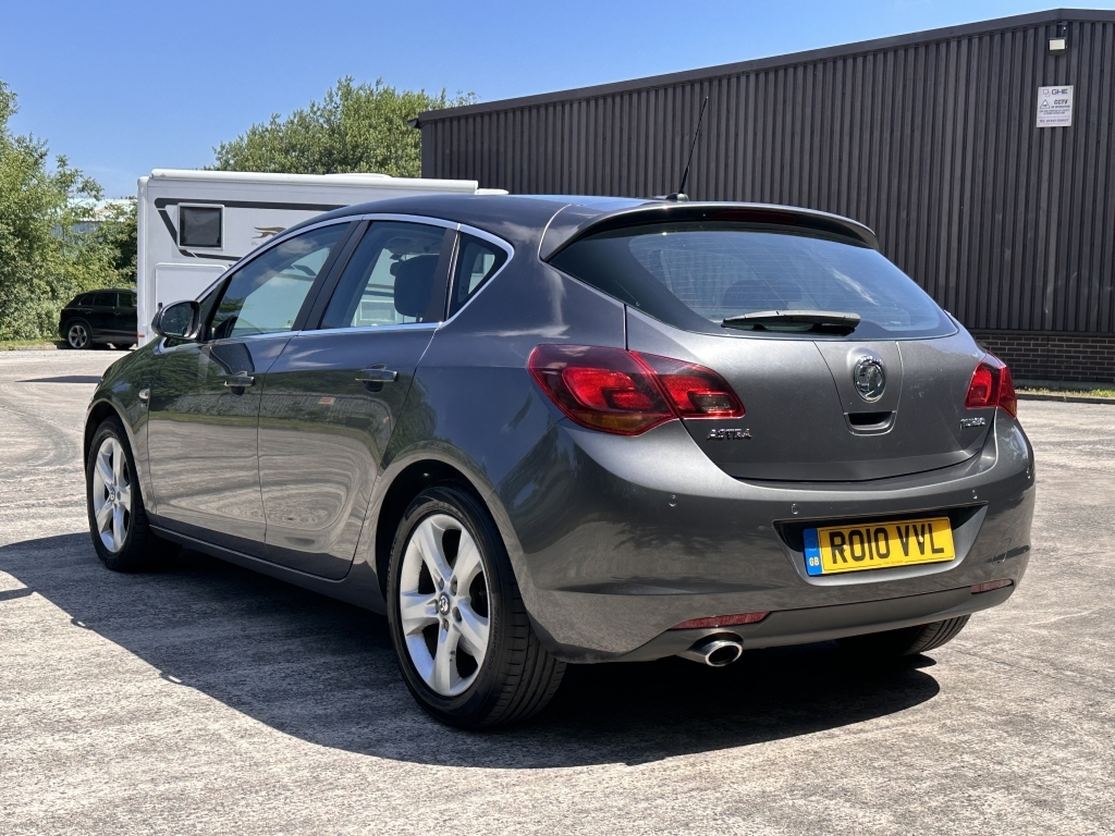 Vauxhall Astra 2.0 Cdti 16V Sri Black #7