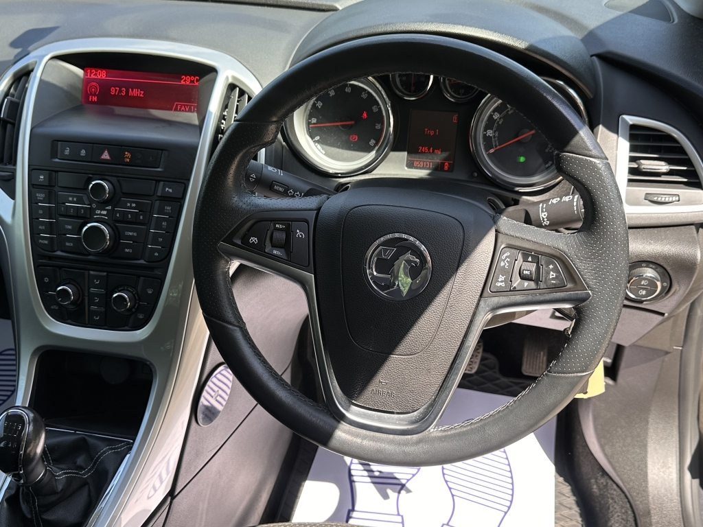 Vauxhall Astra 2.0 Cdti 16V Sri Black #10