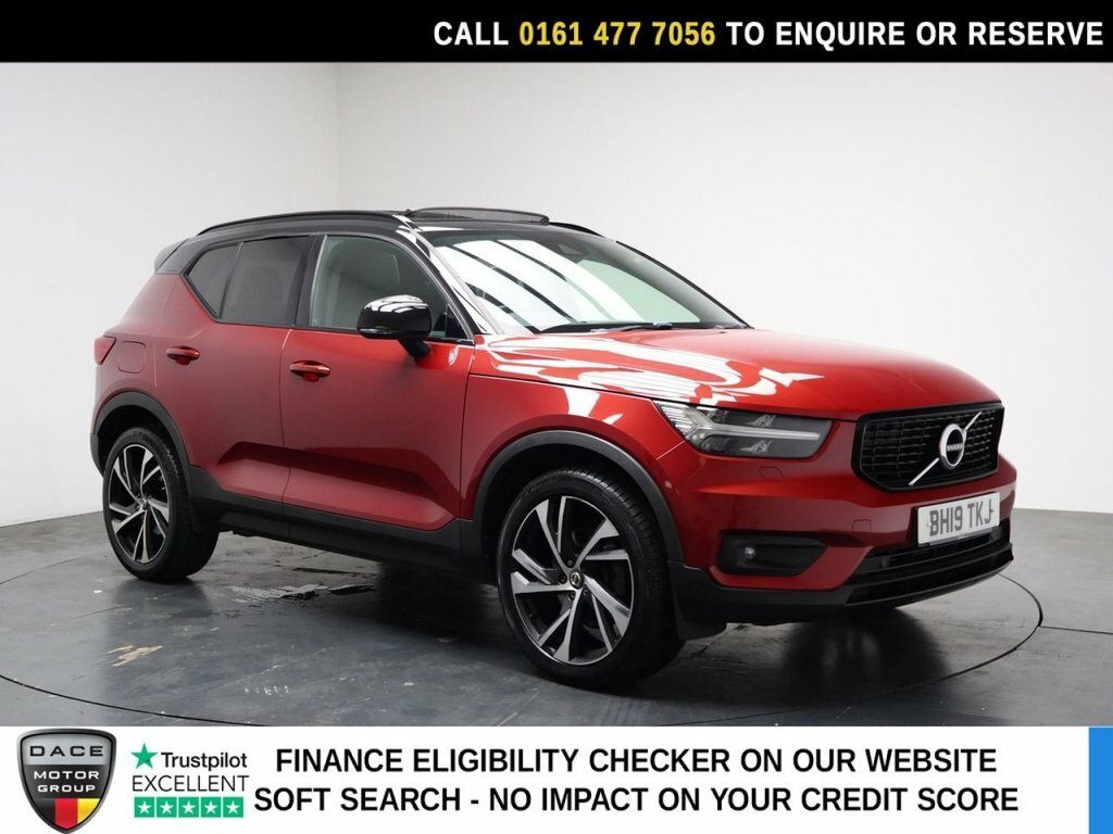 Volvo XC40 2L R-design Pro Red