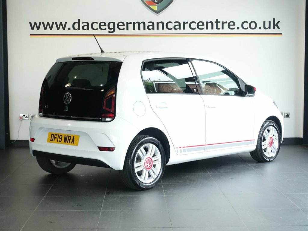 Volkswagen Up 1L Up Beats DF19WRA White #4