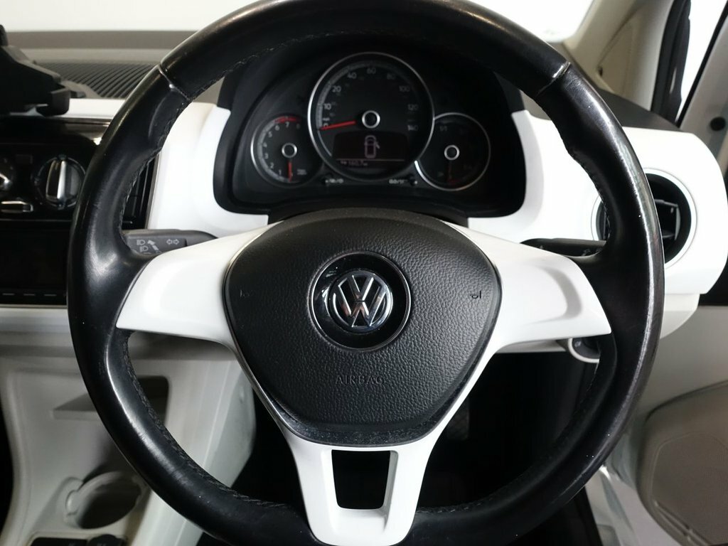 Volkswagen Up 1L Up Beats DF19WRA White #2