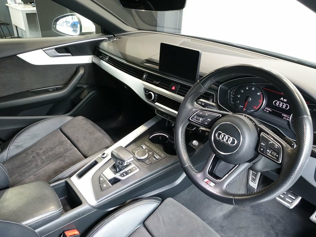 Audi A5 2L S Line White