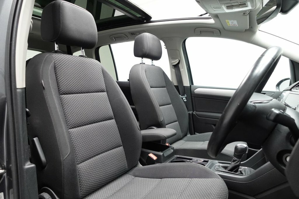 Volkswagen Touran 1.6L Se Family Grey #3