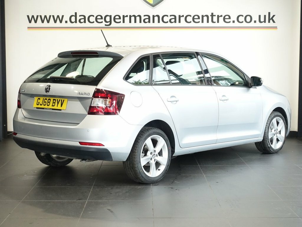 Skoda Rapid Spaceback 1L Se Tech Silver #5