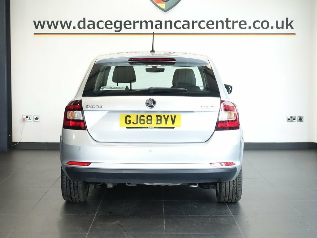 Skoda Rapid Spaceback 1L Se Tech Silver #6
