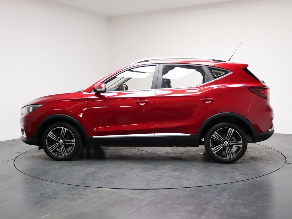 MG ZS 1L Exclusive Red #6