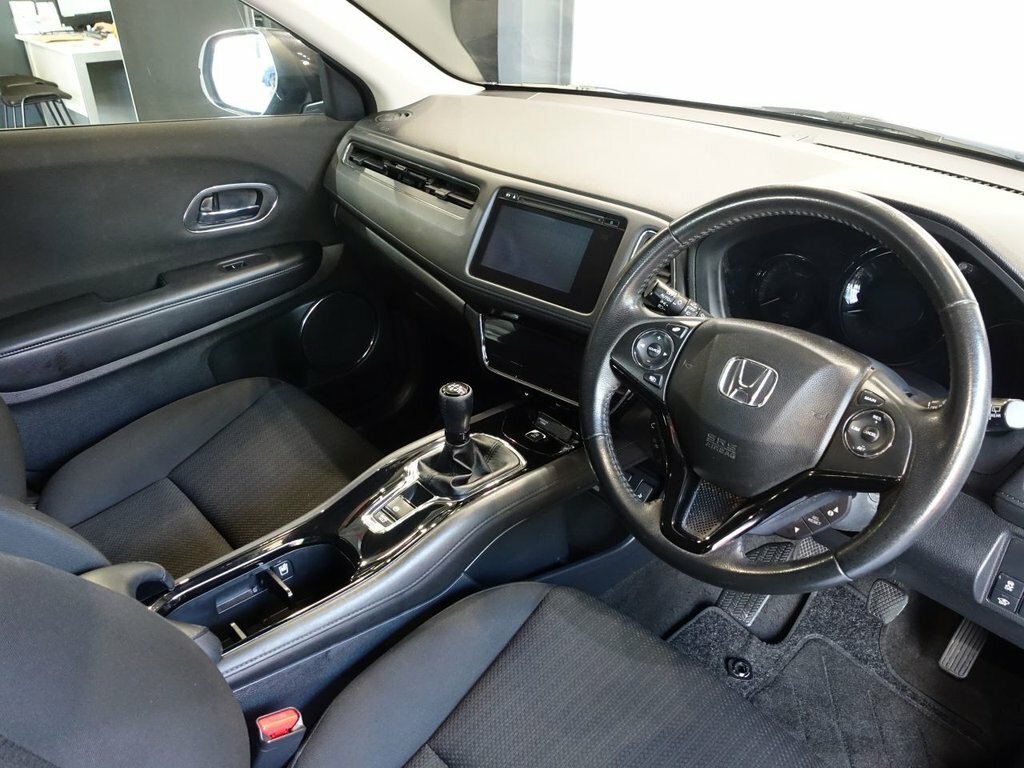 Honda Hr-V 1.6L Se OE68HXP Black #2