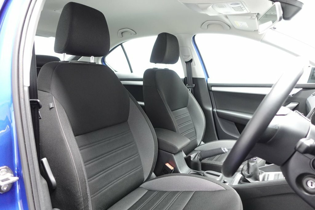 Skoda Octavia 1.5L Se Drive Blue #3