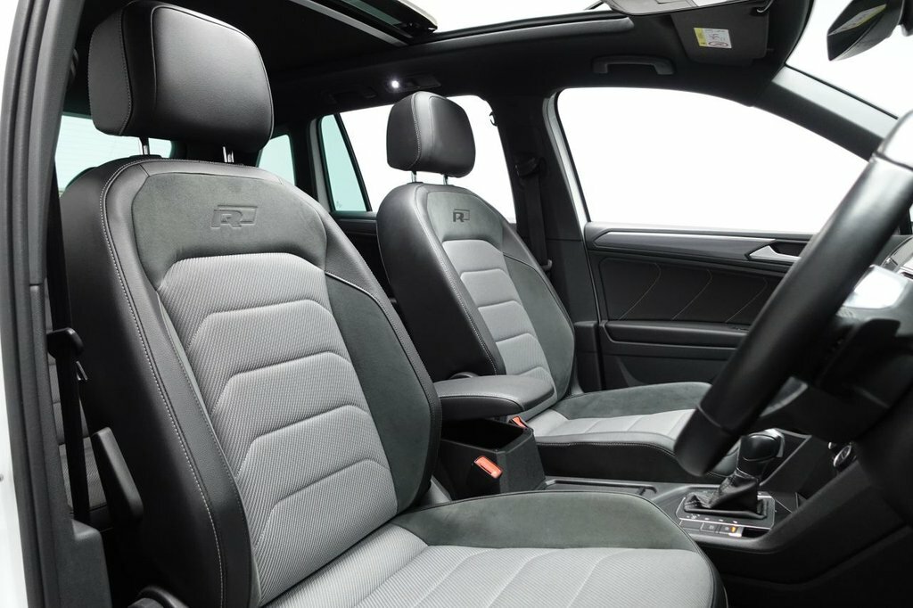 Volkswagen Tiguan 1.5L R-line SV19VPO White #3