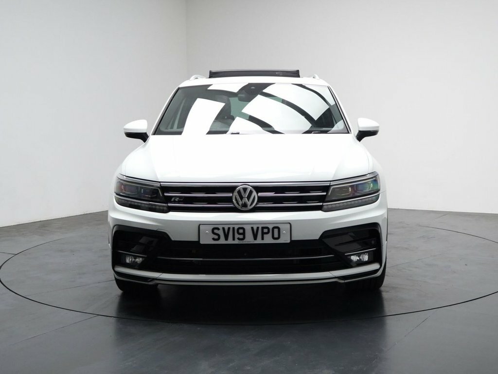 Volkswagen Tiguan 1.5L R-line SV19VPO White #4
