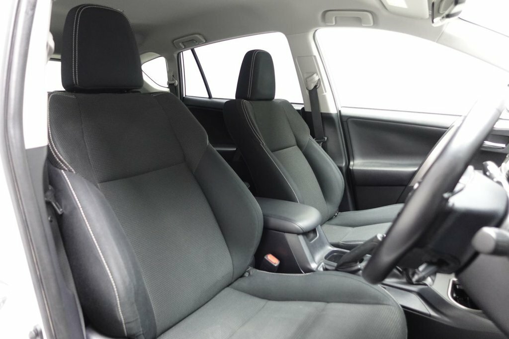 Toyota Rav 4 2L Business Edition Plus White #3