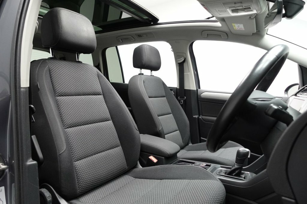 Volkswagen Touran 1.5L Se Family WD70PZS Grey #3
