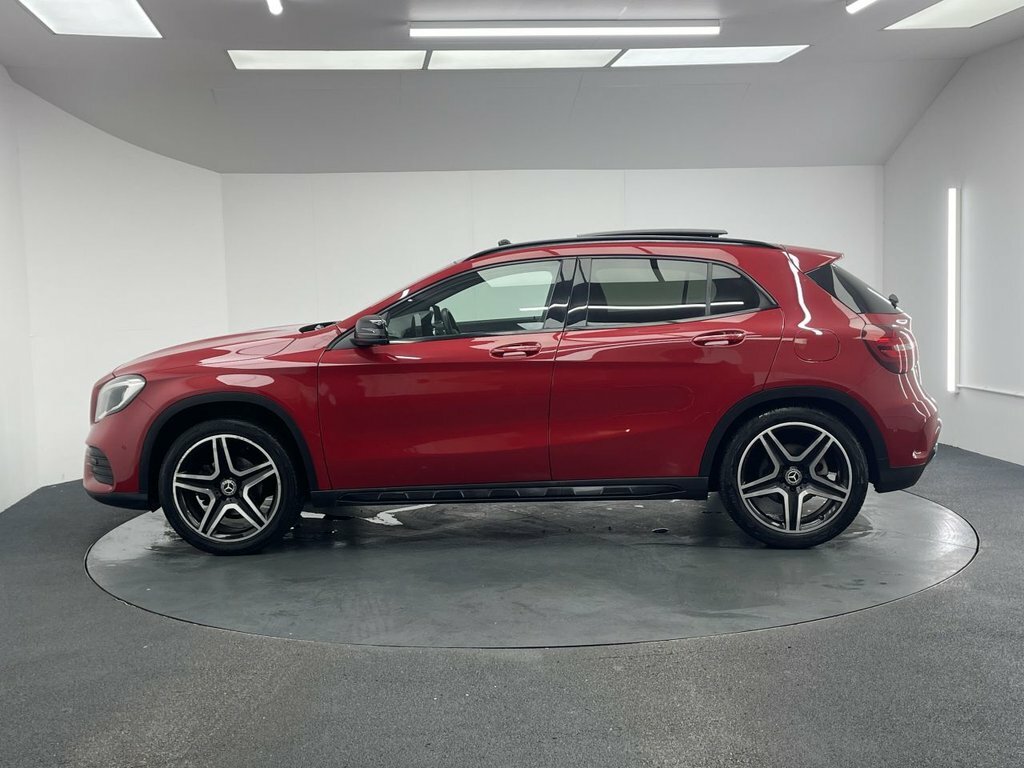 Mercedes-Benz GLA Class 1.6L Amg Line Edition EK69DHY Red #6