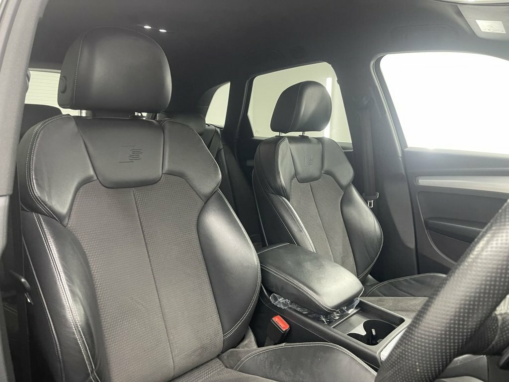 Audi Q5 2L S Line EG19XMA Black #2