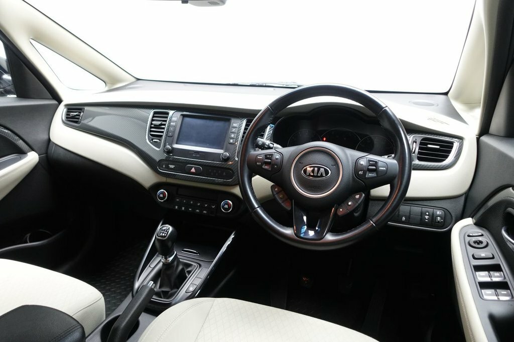 Kia Carens Crdi 2 White #13