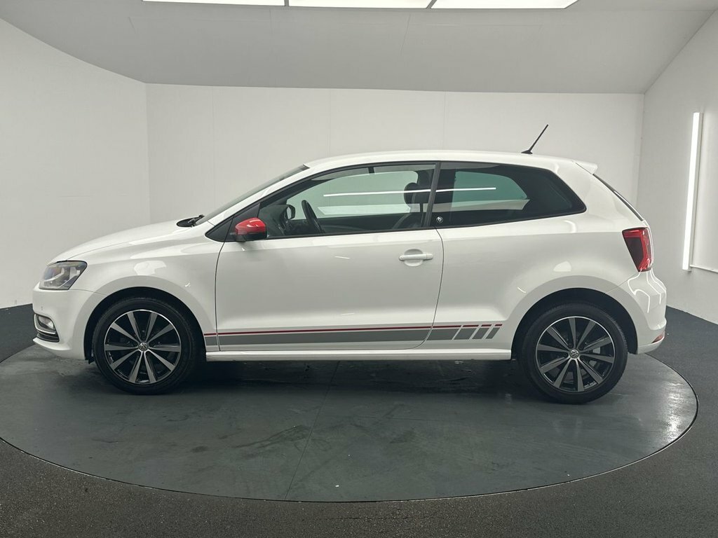 Volkswagen Polo 1L Beats MC17XFU White #6