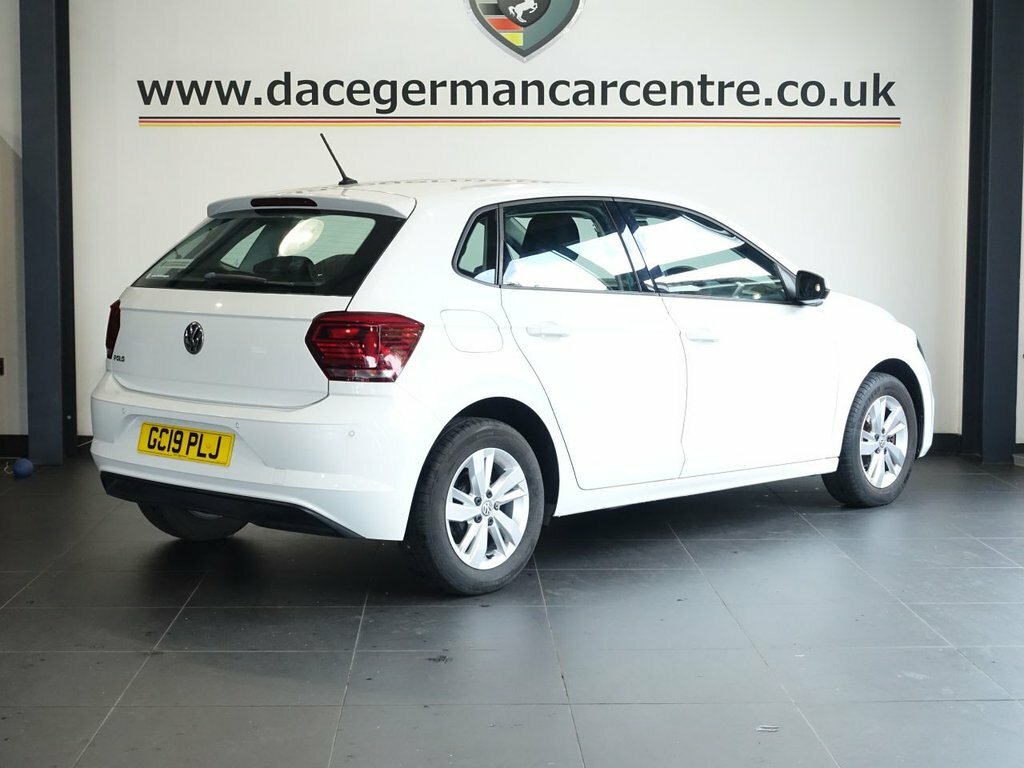 Volkswagen Polo 1L Se GC19PLJ White #4