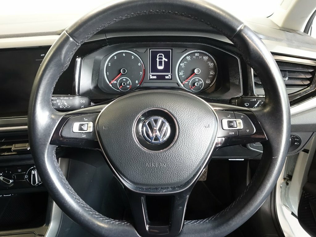 Volkswagen Polo 1L Se GC19PLJ White #2
