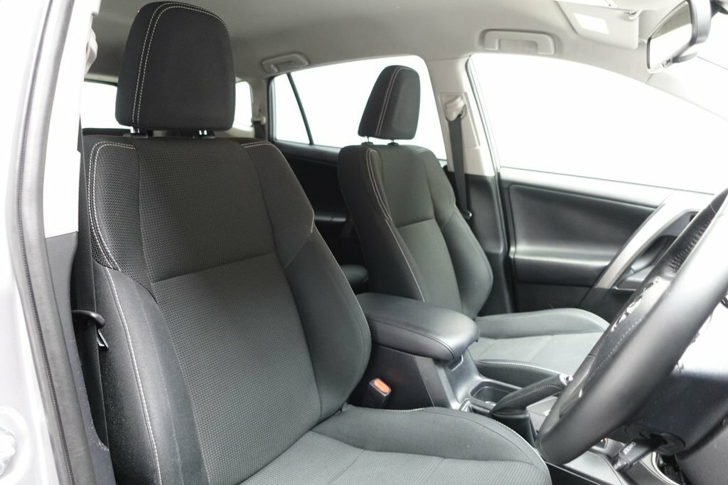 Toyota Rav 4 2.5L Icon Tech KT18NPP Silver #3