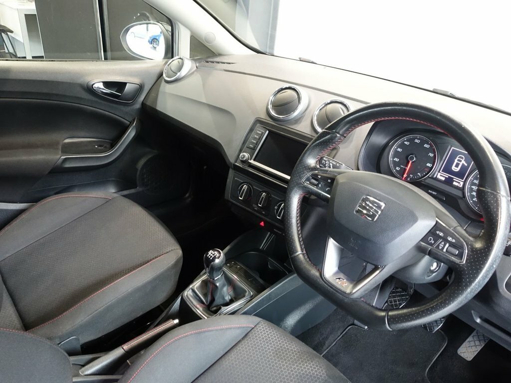 Seat Ibiza 1.2L Fr FH66DKD White #2