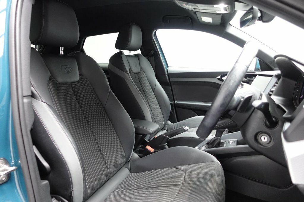 Audi A1 1L S Line LV20YGW Green #3
