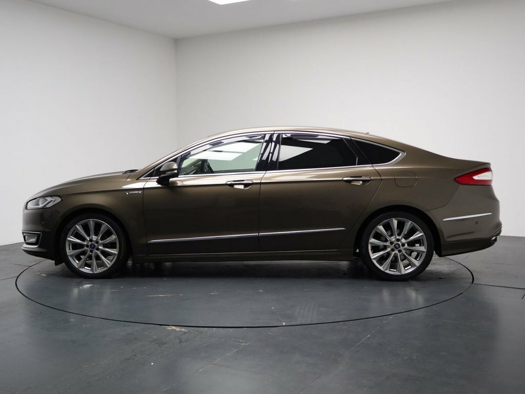 Ford Mondeo 2L Vignale AE66PGV Brown #6