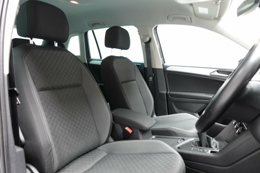 Volkswagen Tiguan 1.4L Se Navigation CX18UBV Grey #3