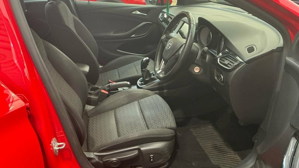 Vauxhall Astra 1.4L Sri Vx Line Nav VN69CJV Red #2