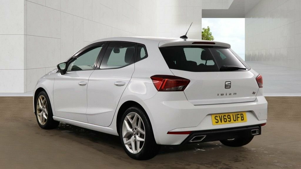 Seat Ibiza 1L Fr SV69UFB White #4